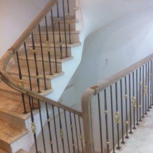 cầu thang sắt nghệ thuật