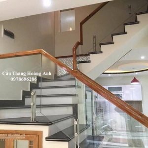cầu thang kính tại sơn tây