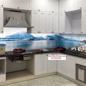 kính in hoa văn độc đáo mới lạ