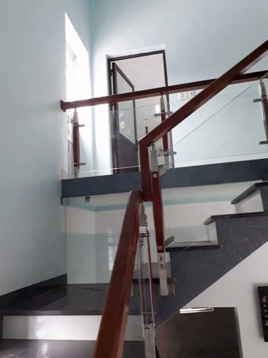 cầu thang kính tại từ liêm