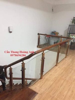 Cầu thang kính tại từ sơn bắc ninh 1