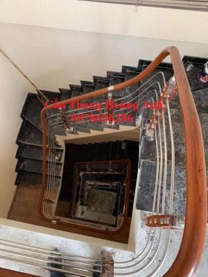 báo giá thi công cầu thang tay vịn nhựa