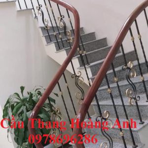 cầu thang sắt nghệ thuật tại thanh đàm