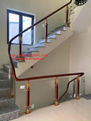 Thi công cầu thang kính tại sóc sơn hà nội