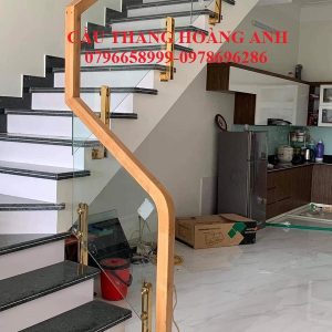 cBáo giá thi công cầu thang kính tại thị trấn đan phượng