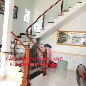 Thi công cầu thang kính tại Gia Lâm Hà Nội