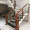 Cầu thang kính chân nhôm hợp kim