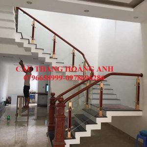 cầu thang kính chân nhôm hợp kim 3