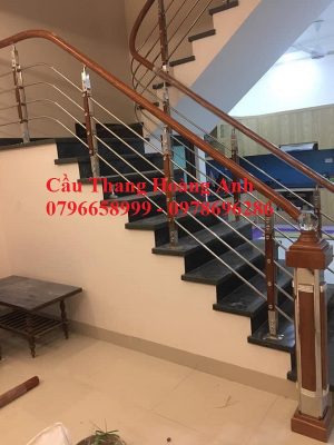 Cầu thang inox tay vịn nhựa thi công tại Hà Đông