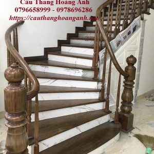Thi công cầu thang gỗ tại Hoàng Mai